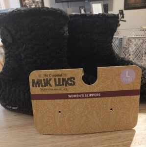 NEW WOMANS MUK LUK BOOTY SLIPPERS